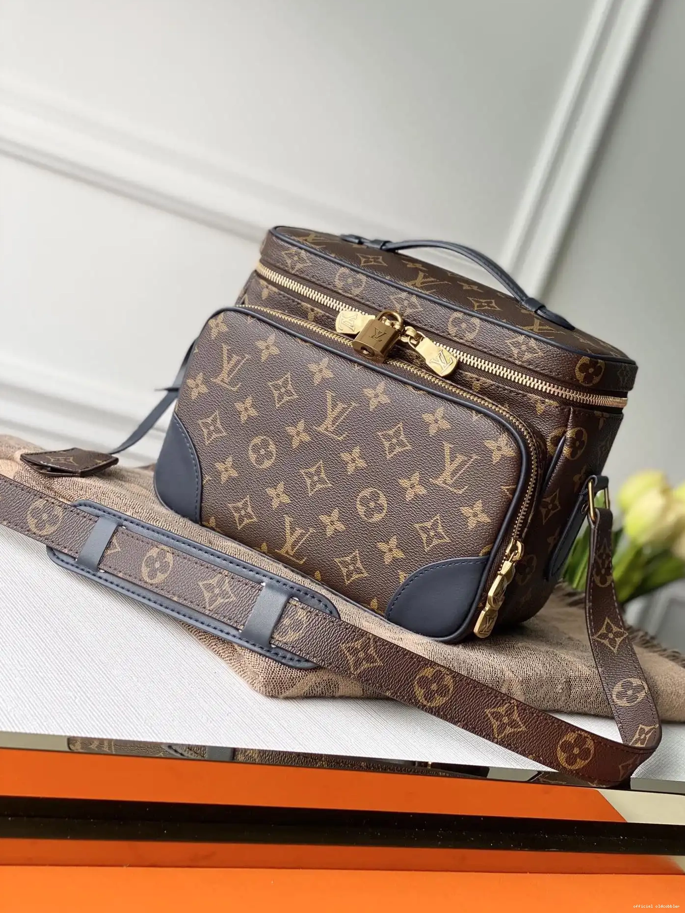Official oldcobbler LOUIS VUITTON BAG TOILETRY 0626